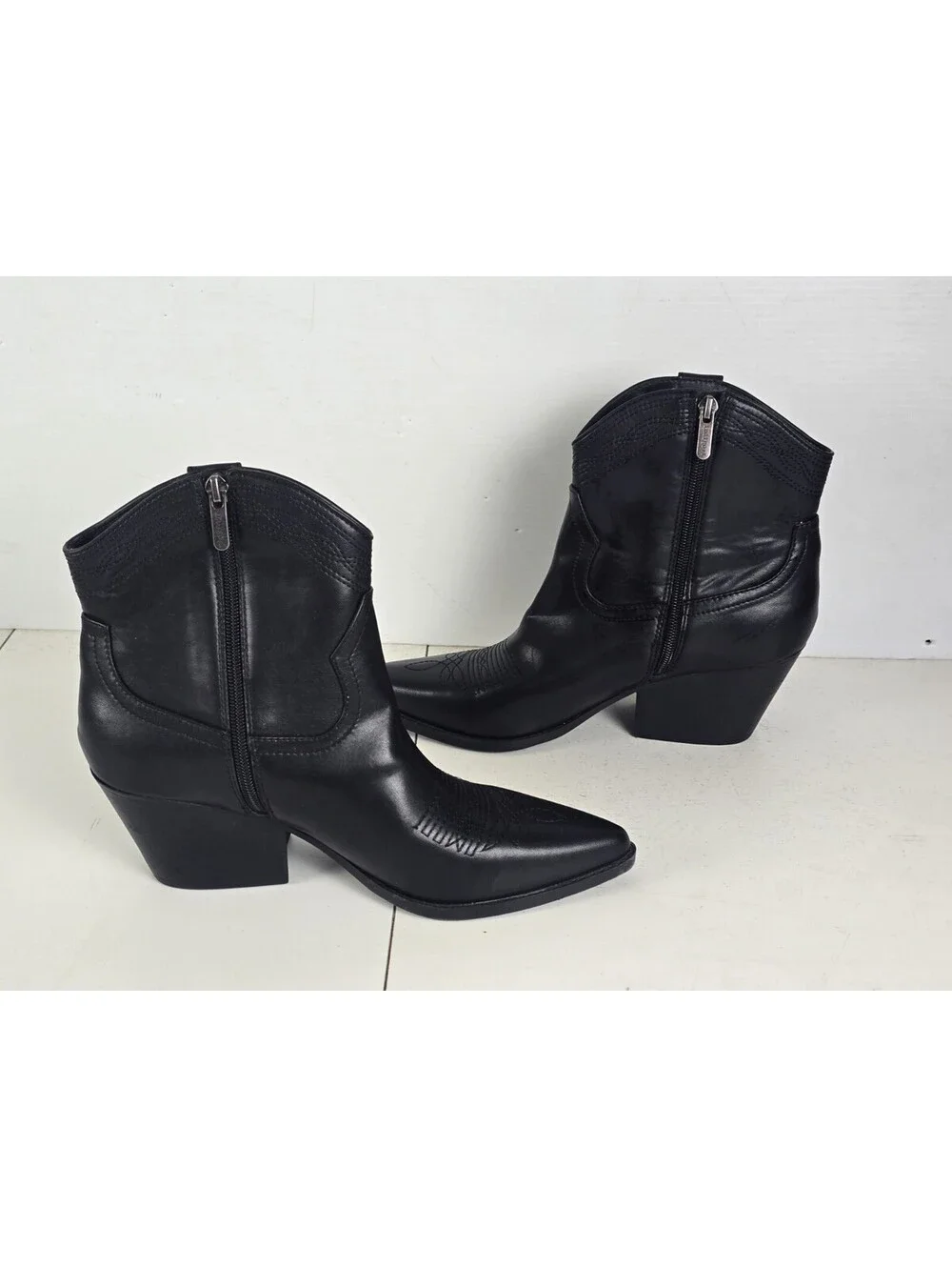 Indigo Rd. Western Ankle Boots Women Size 10M Boho Cowgirl Minimalist Chic
